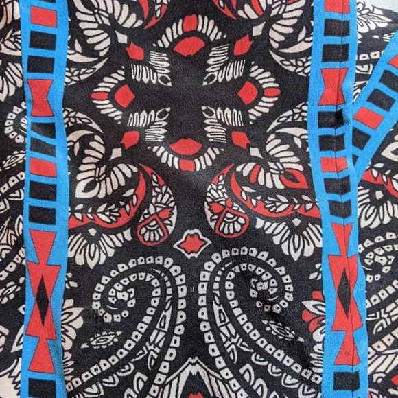 Tolani | 'Briyanna' Multi-Printed Silk V Neck Top - Picture 11 of 12